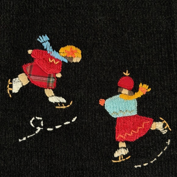 Vintage Alfred Dunner Holiday Sweater L Black Snowflake Ice Skater Sweater - Picture 8 of 13